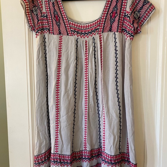 Mauve brand short sleeve boho style dress. Size small - Picture 2 of 4